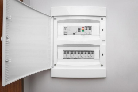 R&eacute;novation &eacute;lectrique &agrave; Lomont-sur-Cr&ecirc;te, les &eacute;tapes essentielles